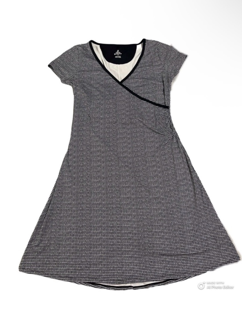 prAna Excellence Faux Wrap Dress XS Black White Geometric Print Athletic Sporty